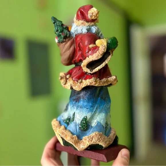 Vintage 3D Textured Christmas Rustic Santa Fireplace Decor Hanging Stocking Hook - Picture 7 of 12